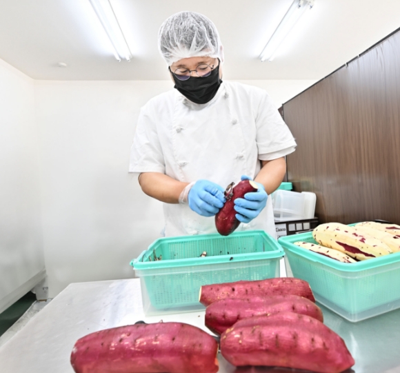 野菜のカットの風景